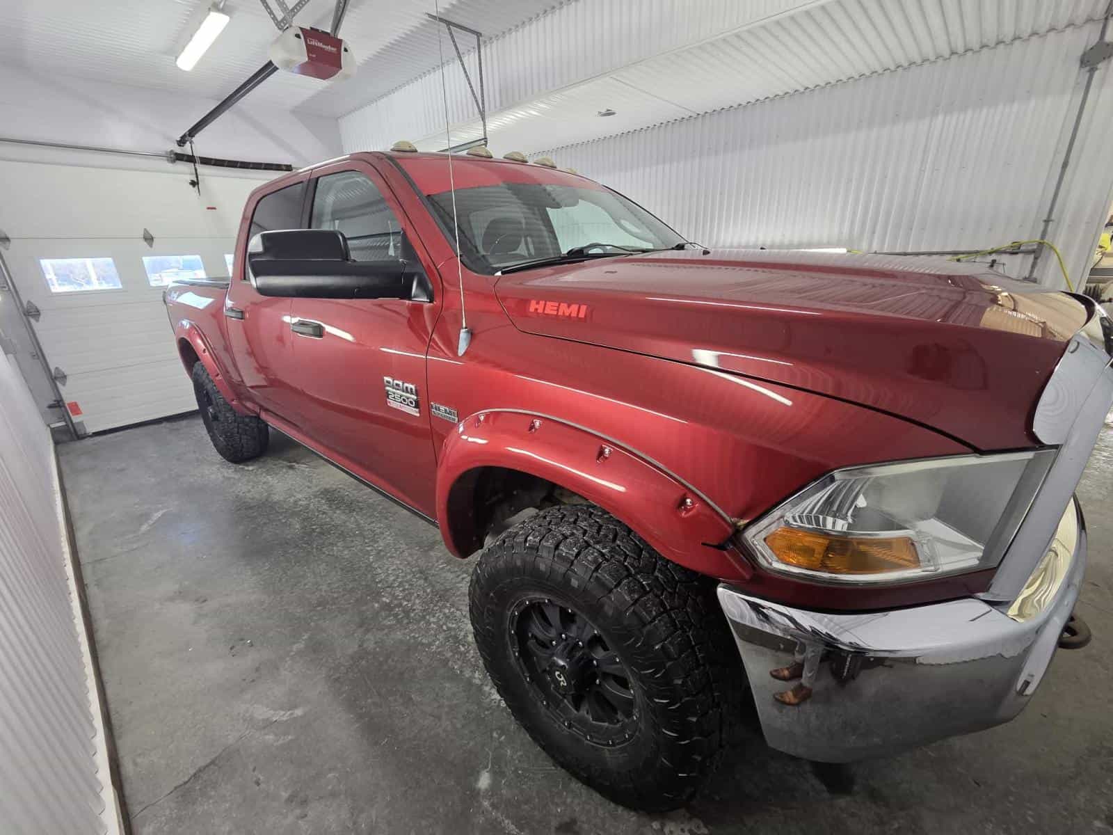 2010 Dodge Ram 2500 SLT - Image 3