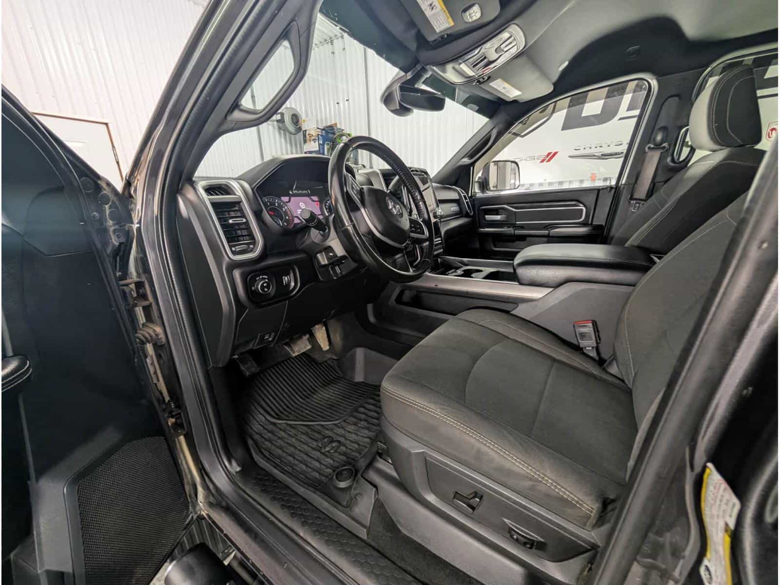 2022 RAM 2500 Big Horn - Image 7